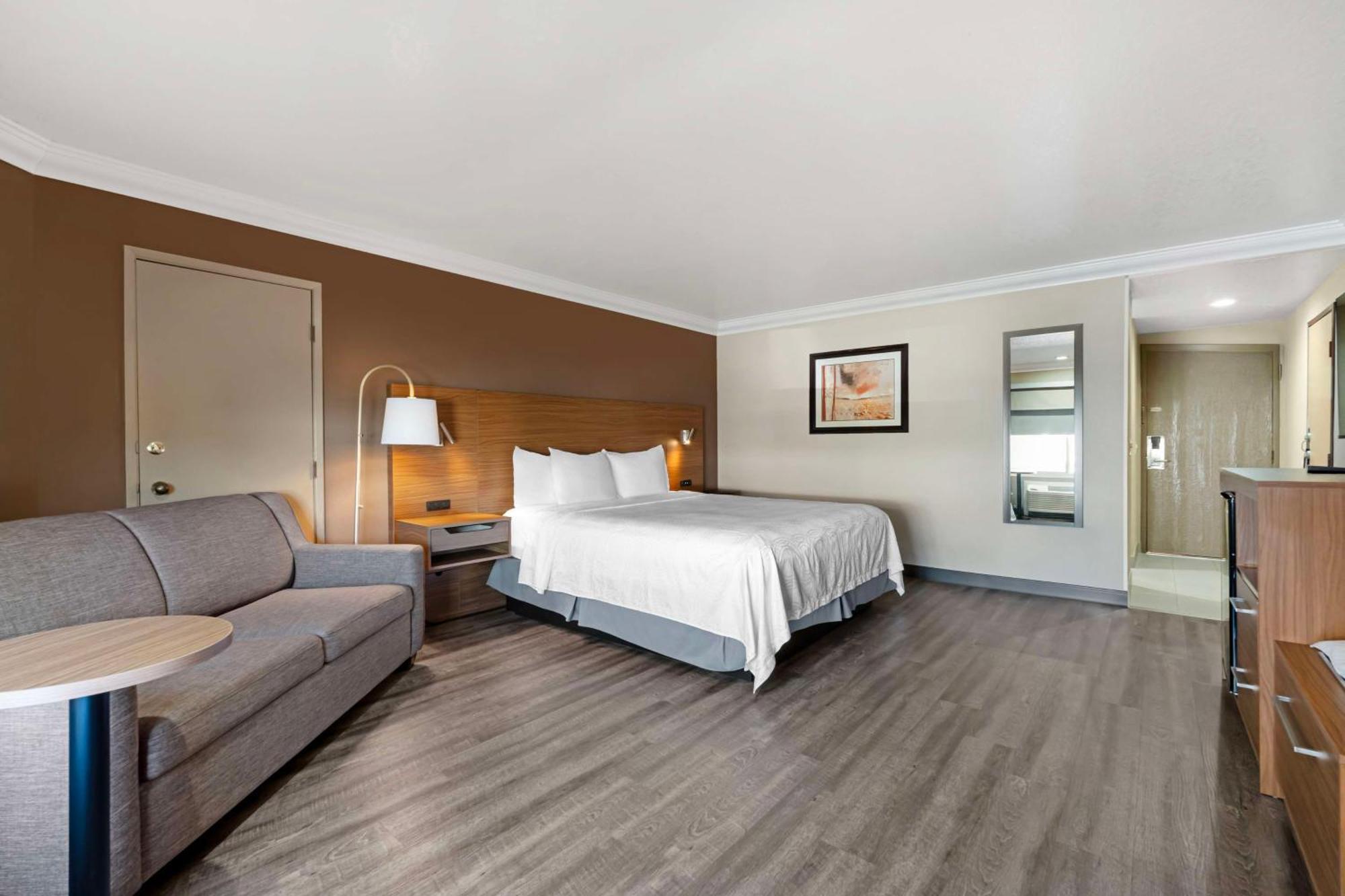 Best Western Plus Newport Mesa Inn Costa Mesa Bagian luar foto