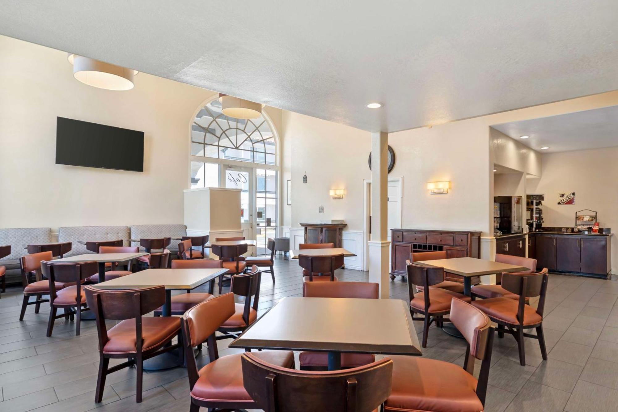 Best Western Plus Newport Mesa Inn Costa Mesa Bagian luar foto