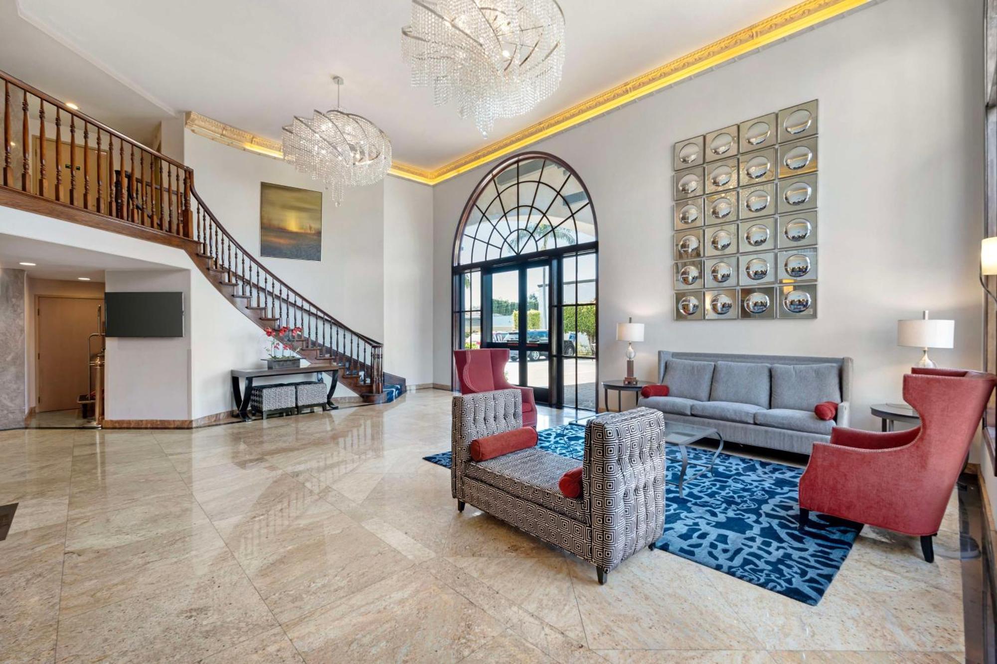 Best Western Plus Newport Mesa Inn Costa Mesa Bagian luar foto