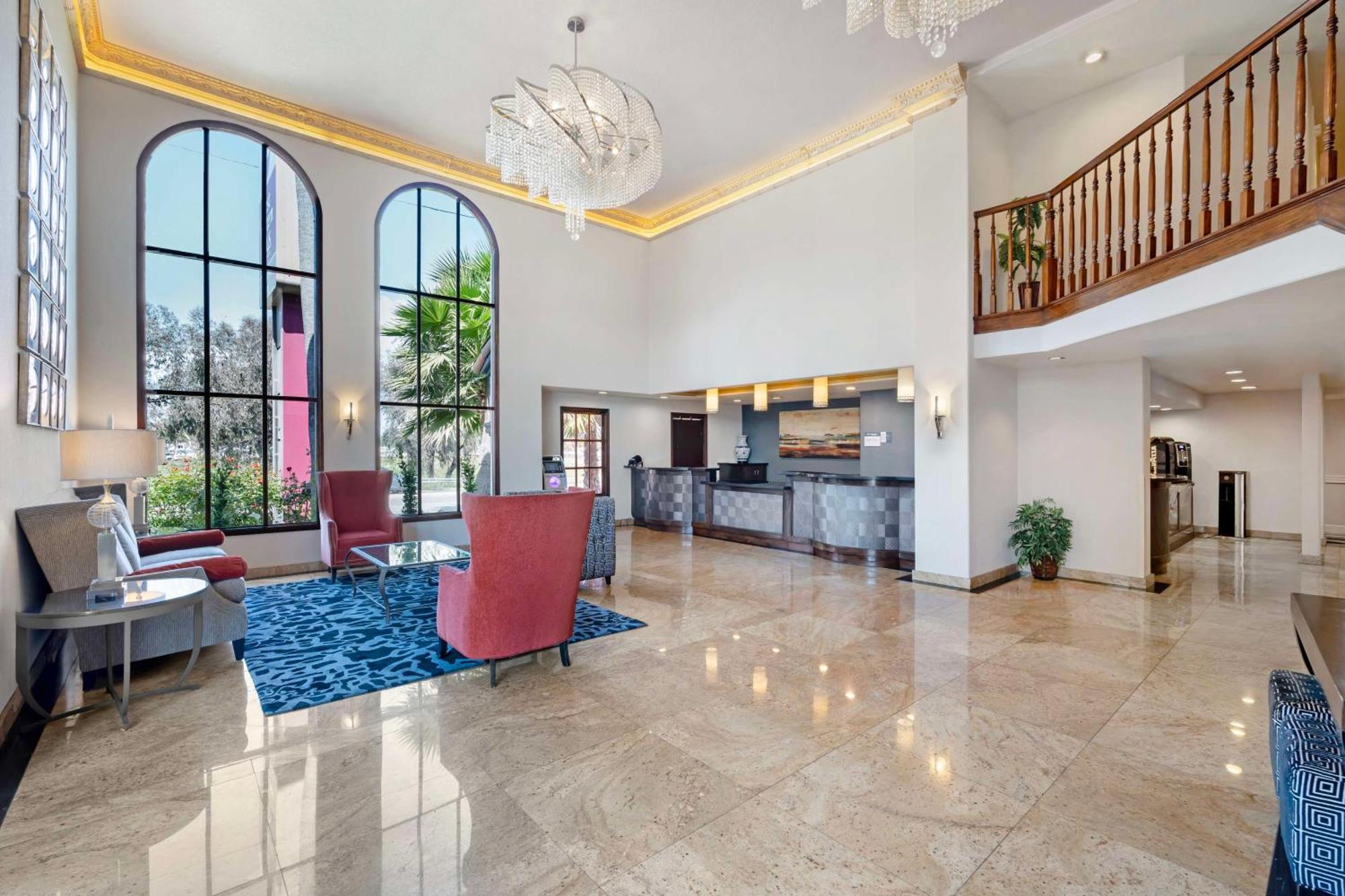 Best Western Plus Newport Mesa Inn Costa Mesa Bagian luar foto