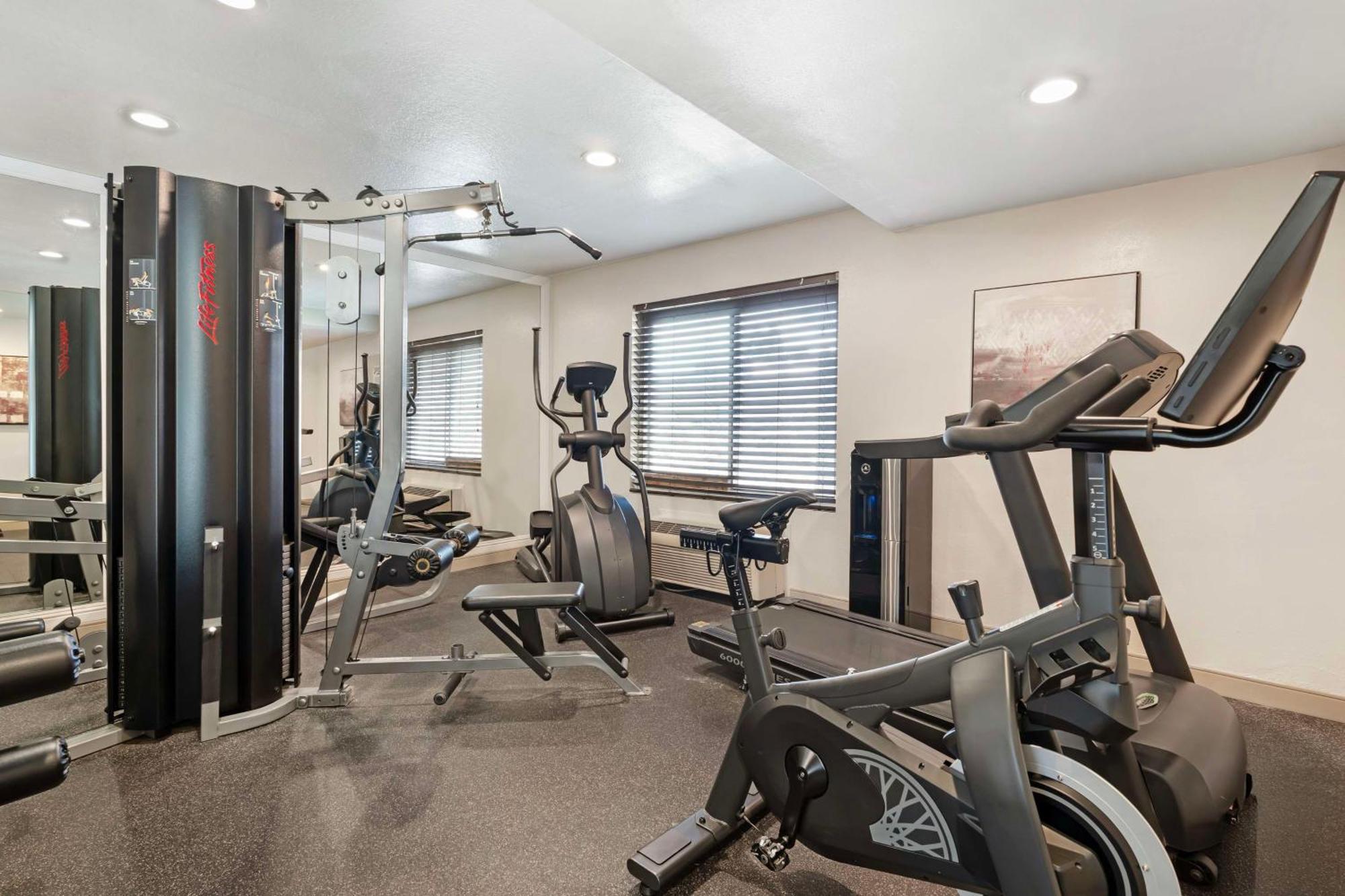 Best Western Plus Newport Mesa Inn Costa Mesa Bagian luar foto